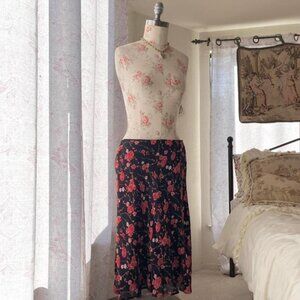 y2k black floral skirt